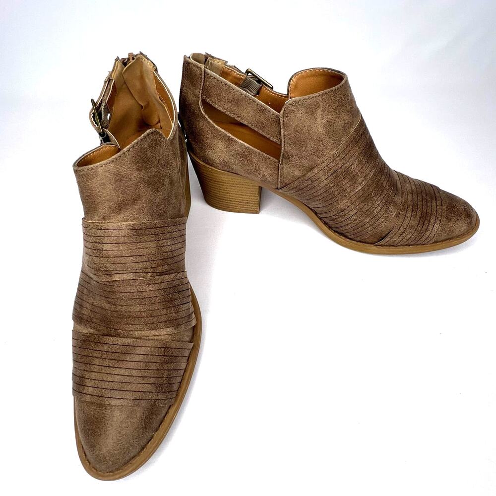 Maurices Womens 9 Darla Taupe Vegan Leather Strappy Ankle Boots Zip Back Booties